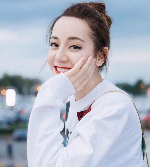 寸头热巴的圈内爆料,揭秘明星背后的真实故事  第3张